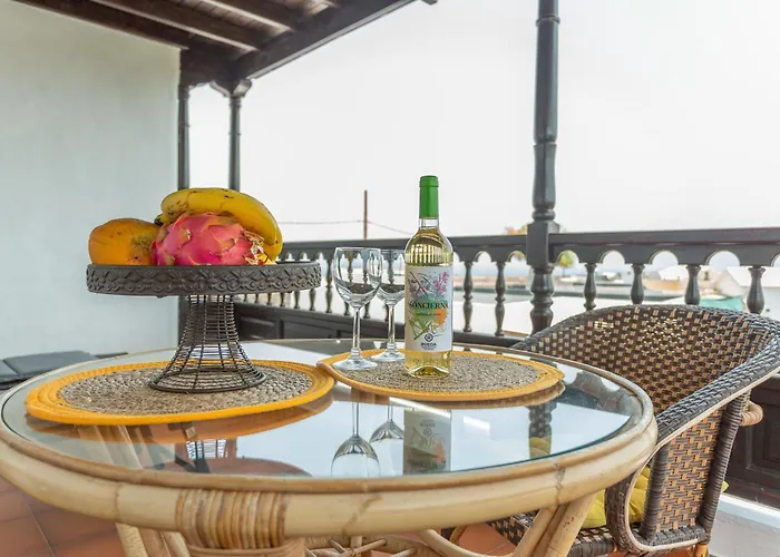 Semesterbostad Elikasa