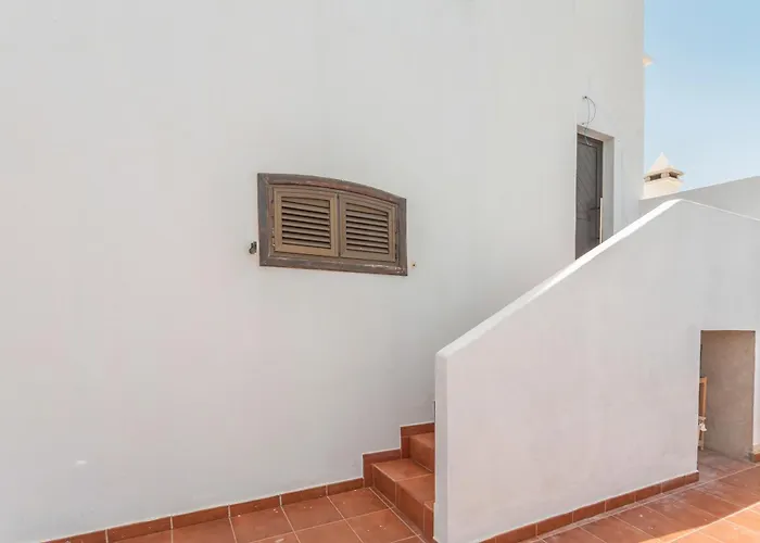 Semesterbostad Elikasa *